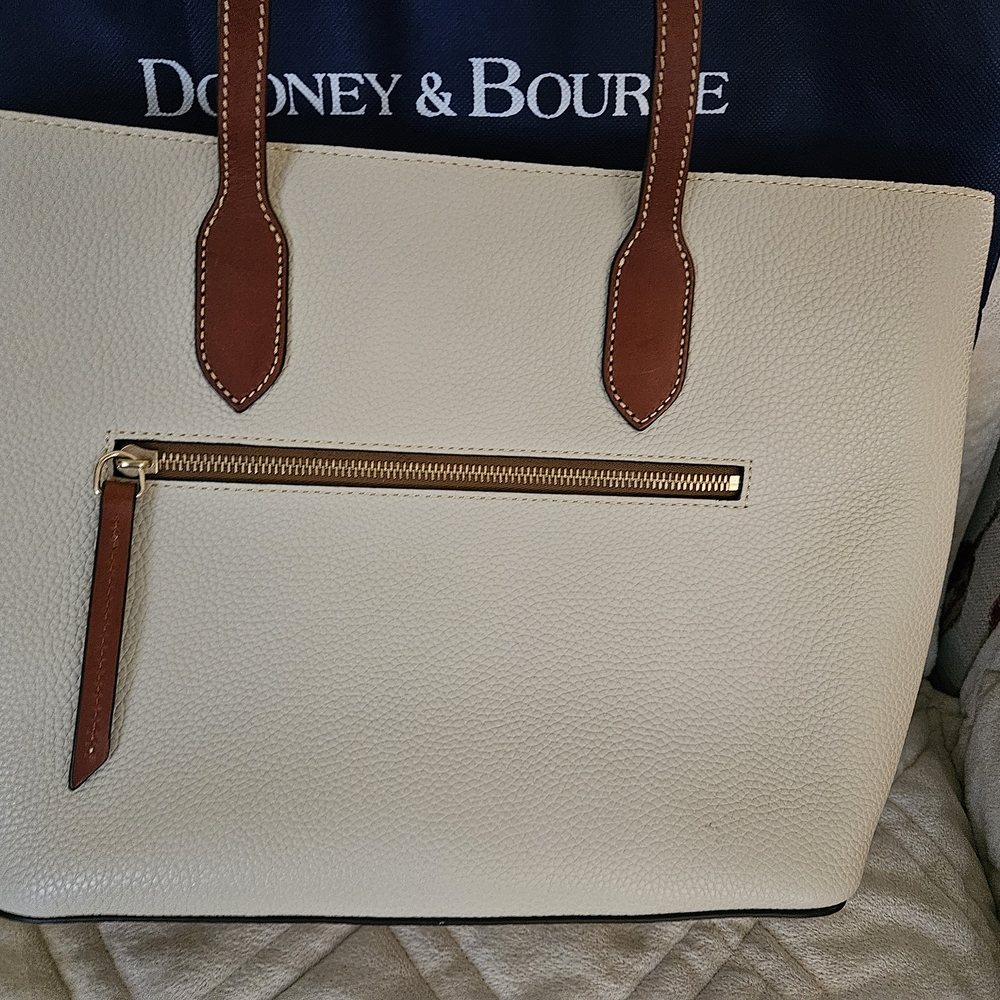 Dooney & Bourke Cream Leather Tote Bag